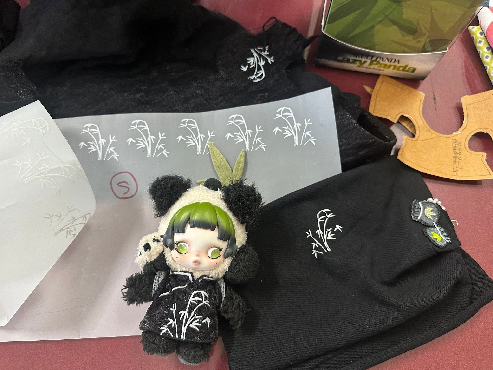 【45 - day pre - sale】POPMART SKULLPANDA clothes （No doll） - POP BOX