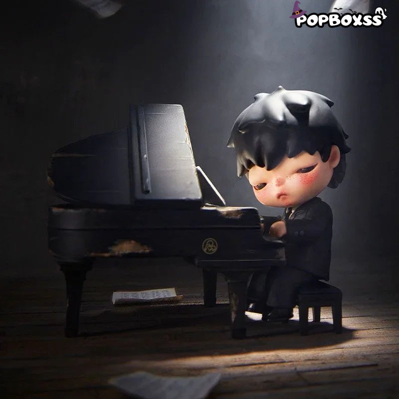 Hirono The Pianist Figure - POP BOX