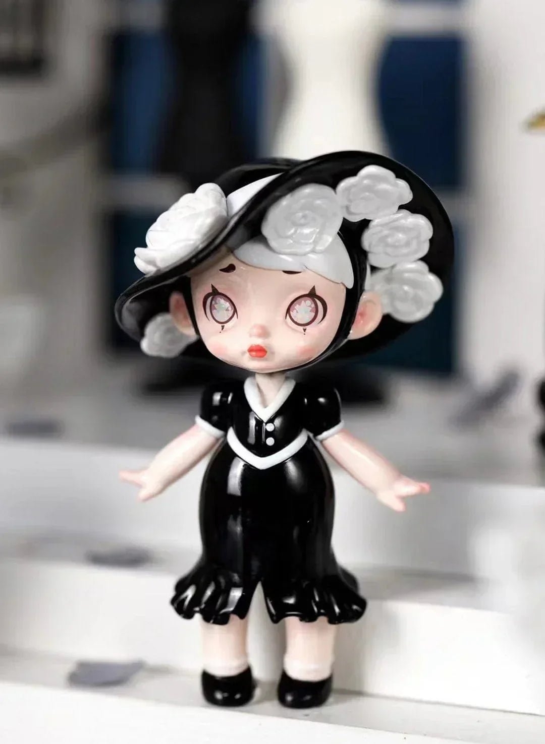 Laura The Charm Of Faded Hues Series Blind Box - POP BOX