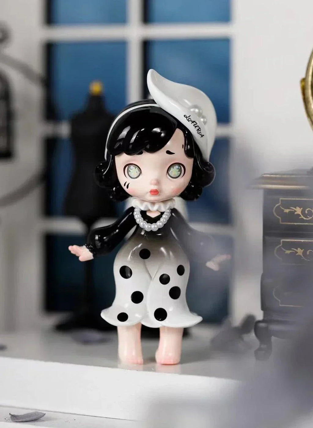 Laura The Charm Of Faded Hues Series Blind Box - POP BOX
