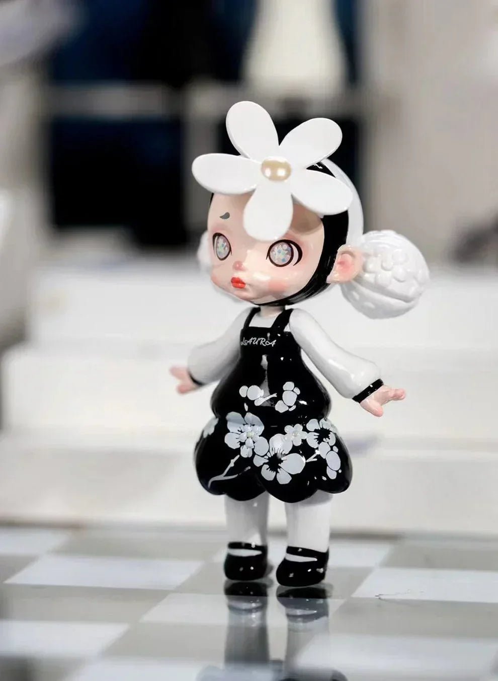 Laura The Charm Of Faded Hues Series Blind Box - POP BOX