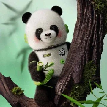 MEGA SPACE MOLLY 400% PANDA PVC Figure - POP BOX