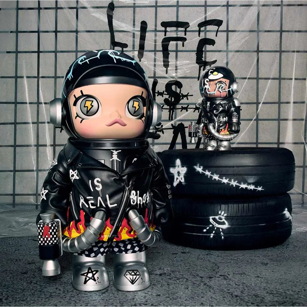 MEGA SPACE MOLLY 400% Trevor Andrew - POP BOX