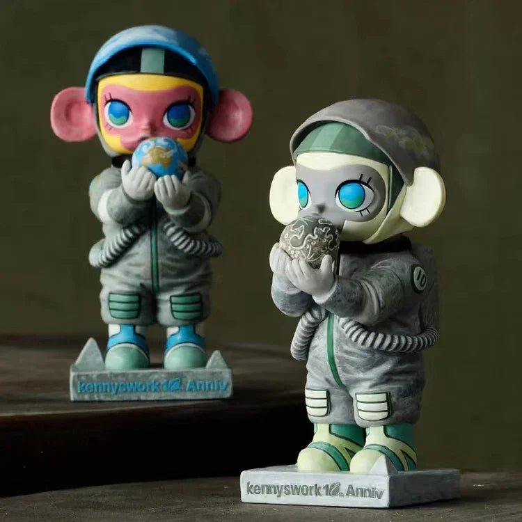 MOLLY Anniversary Statues Classical Retro Series PVC Figures - POP BOX