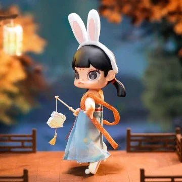 MOLLY Lantern Show Action Figure - POP BOX