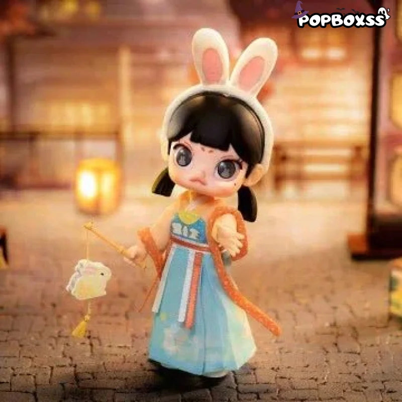 MOLLY Lantern Show Action Figure - POP BOX