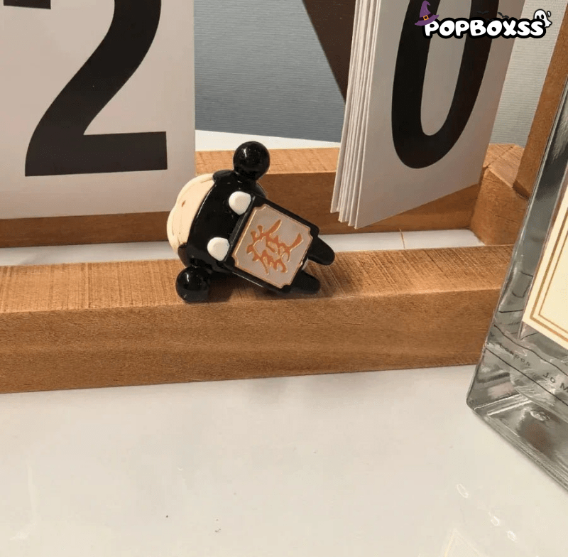 POP BEAN SKULLPANDA Chengdu Limited Edition Mahjong Figure - POP BOX