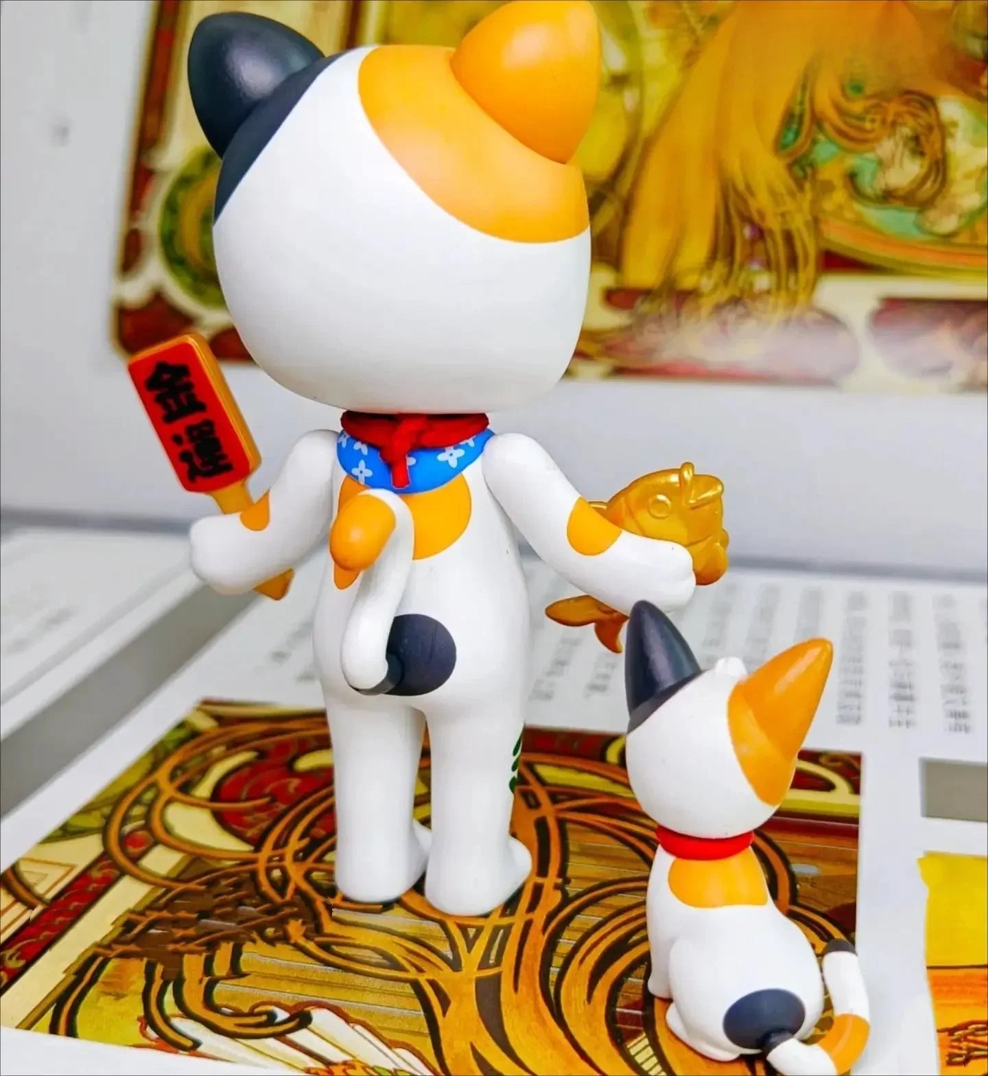 POP MART Molly Lucky Cat Figurine Hanging Card - POP BOX