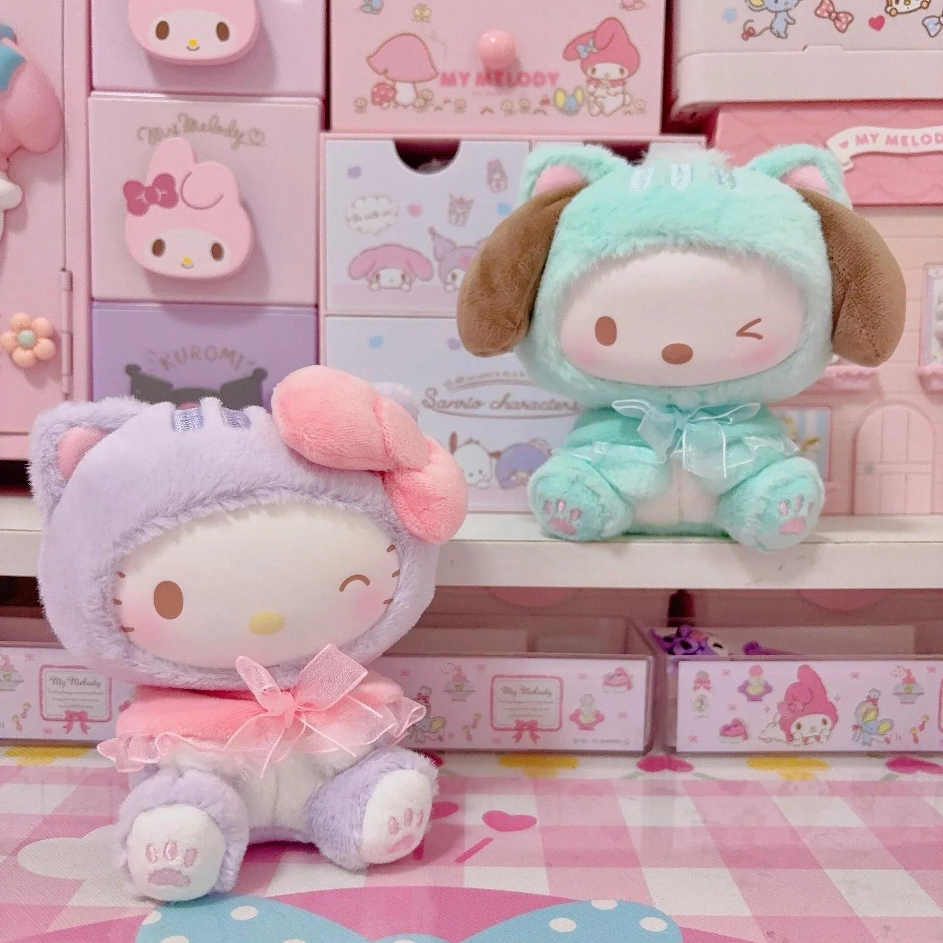 SANRI0 Characters Play With Kittens Series Plush Dolls. Blind Box - POP BOX