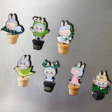 THE MONSTERS FALLIN WILD.SERIES - Badge Blind Box - POP BOX