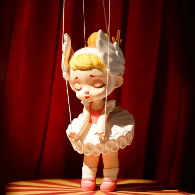 TOYCITY LAURA Figure. 150% 200% 400% Limited - POP BOX