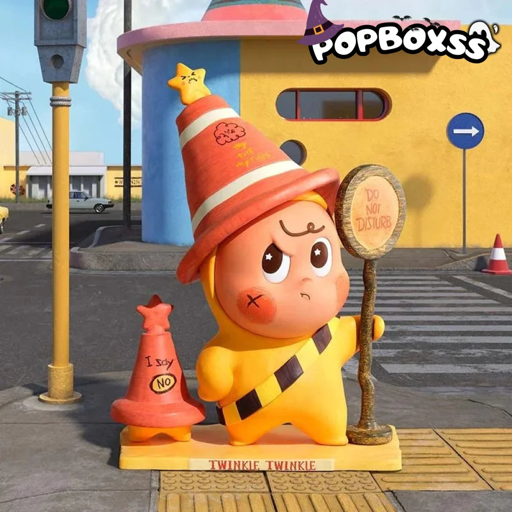 Twinkle Twinkle Classic Series - Goodnight Pat - activated Lamp - POP BOX