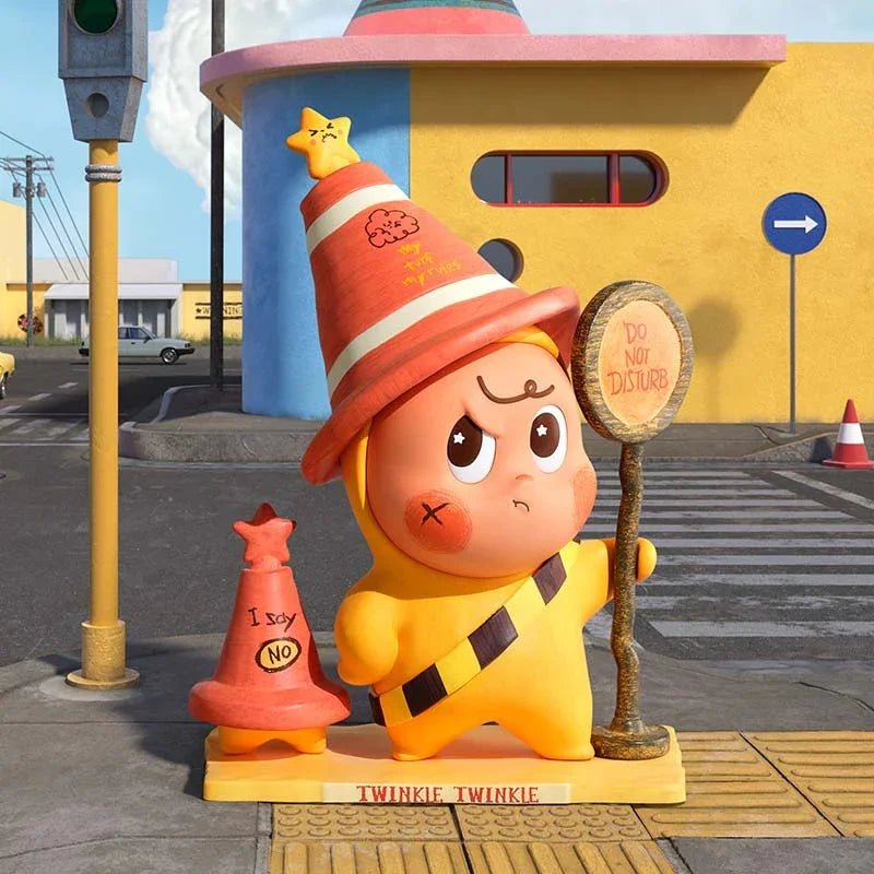 Twinkle Twinkle Classic Series - Goodnight Pat - activated Lamp - POP BOX