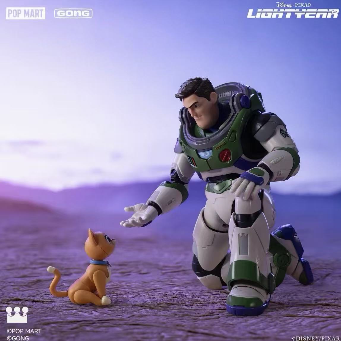 POP MART DSN Lightyear: Space Ranger Alpha Buzz Lightyear Model Kit - POPBOXSS
