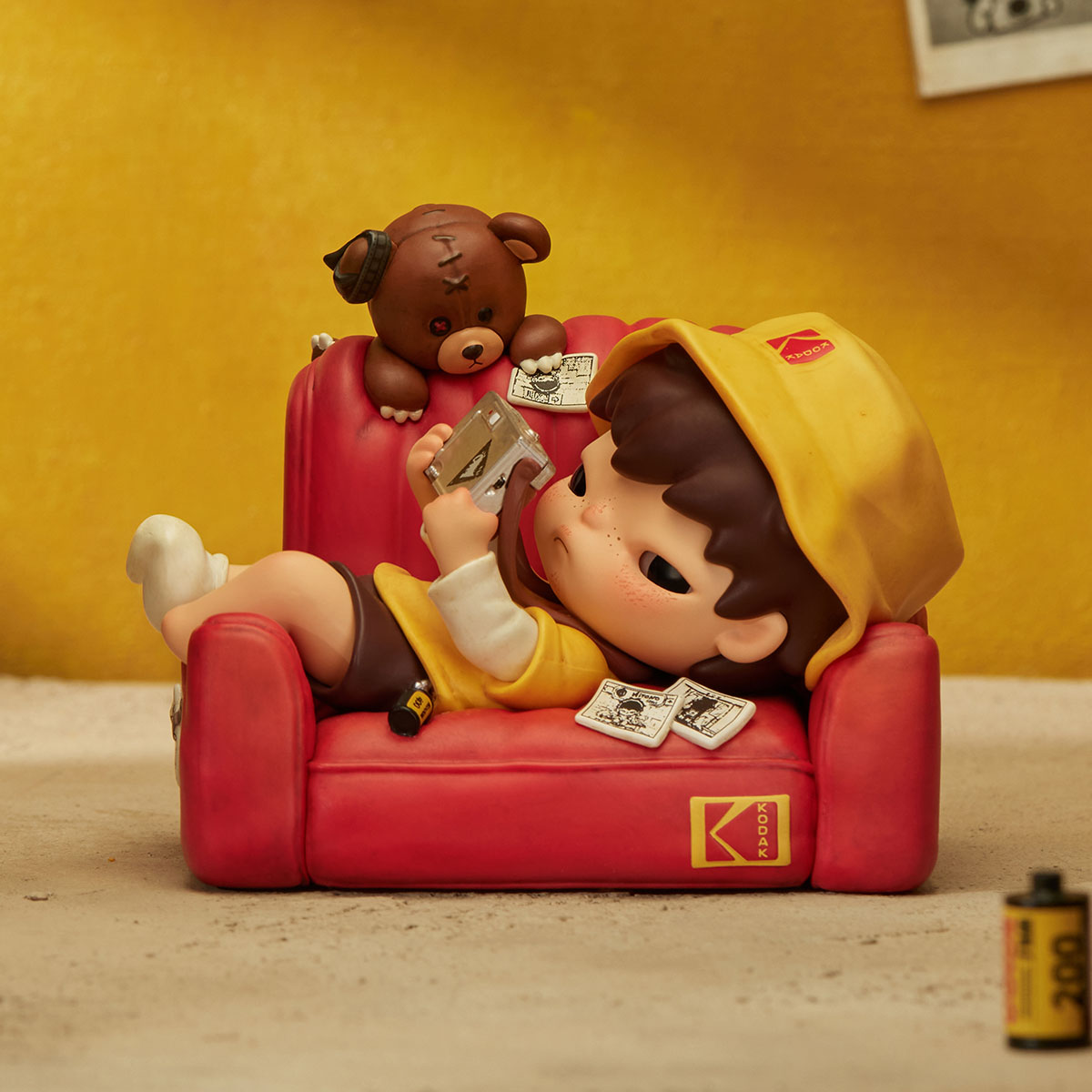 POPMART Hirono x Kodak Click Figure(PRE ORDER) - POPBOXSS