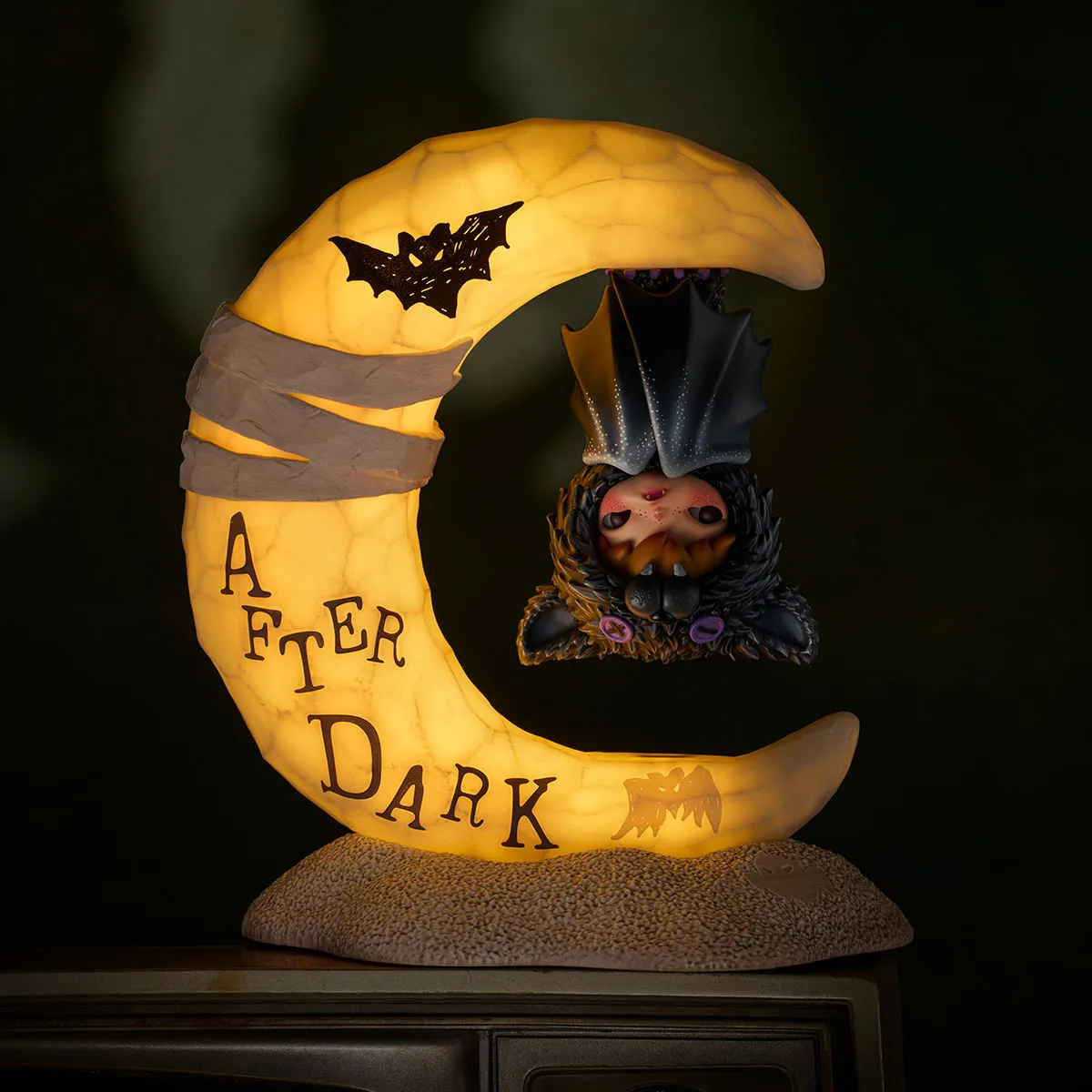 POPMART Hirono After Dark Series - UPSIDE DOWN Ambient Light（PRE ORDER） - POPBOXSS