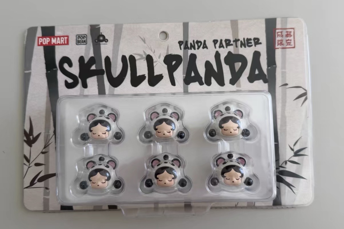 POP BEAN SKULLPANDA PANDA PARTNER chengdu limite - POPBOXSS