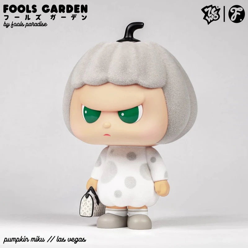 ZCWO Gray flocked pumpkin girl figure - POPBOXSS