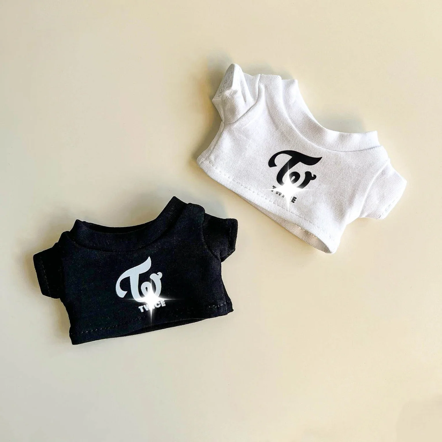 Labubu Pink Signal Idol Logo Tee Outfit (Black & White) — With Mini Fan Lightstick (2 Items) - POPBOXSS