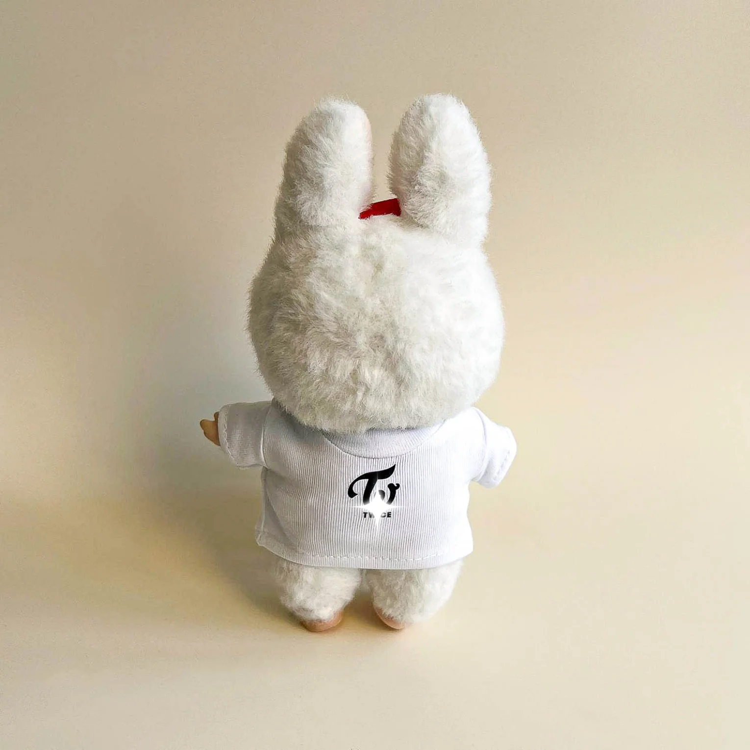 Labubu Pink Signal Idol Tee Outfit — With Mini Fan Lightstick (2 Items) - POPBOXSS