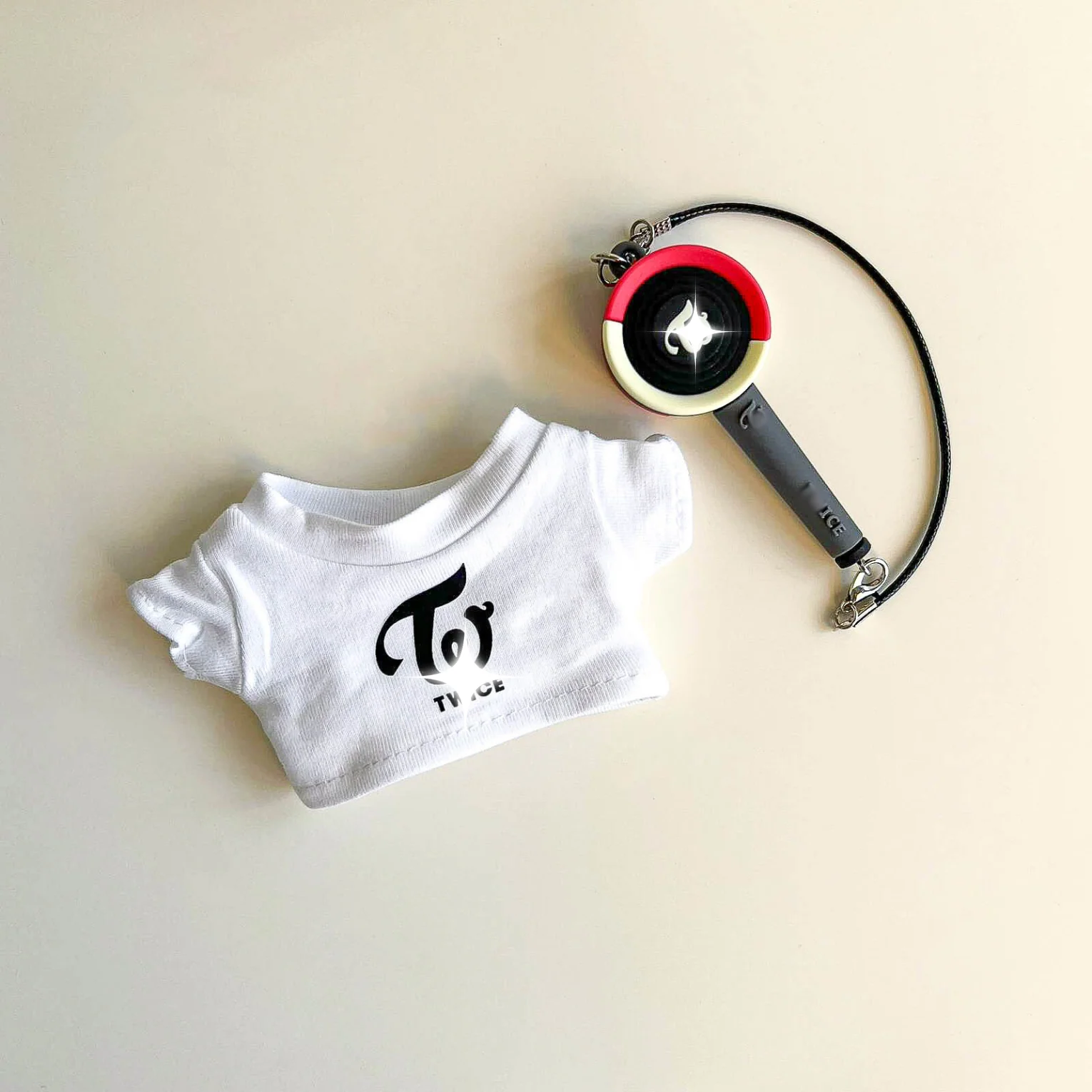 Labubu Pink Signal Idol Logo Tee Outfit (Black & White) — With Mini Fan Lightstick (2 Items) - POPBOXSS