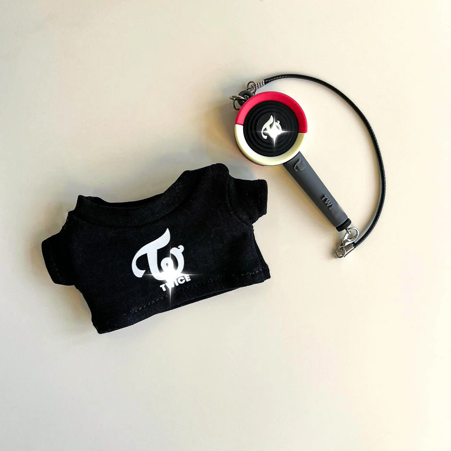 Labubu Pink Signal Idol Logo Tee Outfit (Black & White) — With Mini Fan Lightstick (2 Items) - POPBOXSS