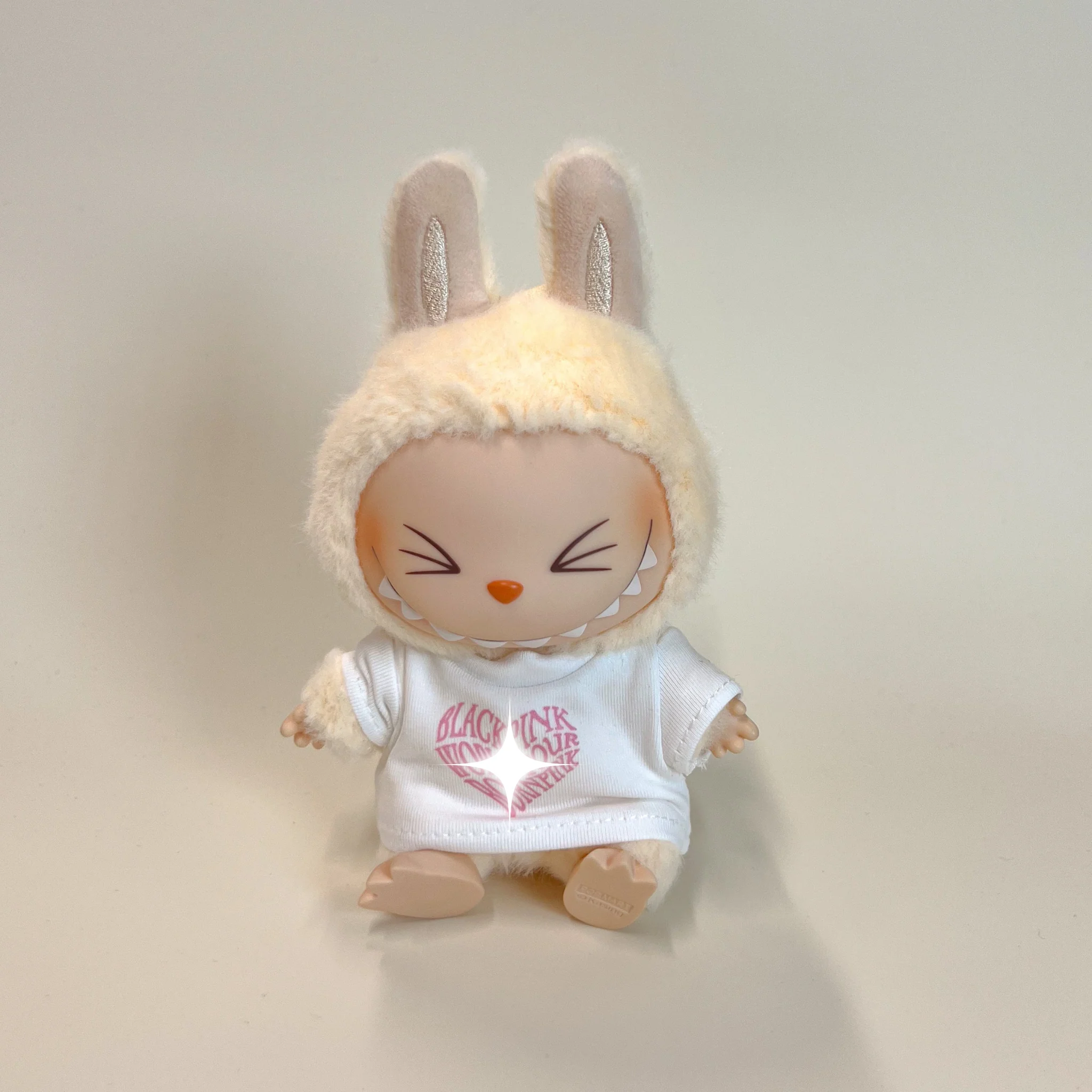 Labubu Concert Outfit Set – White Heart Tee with Mini Fan Lightstick (2 Items) - POPBOXSS