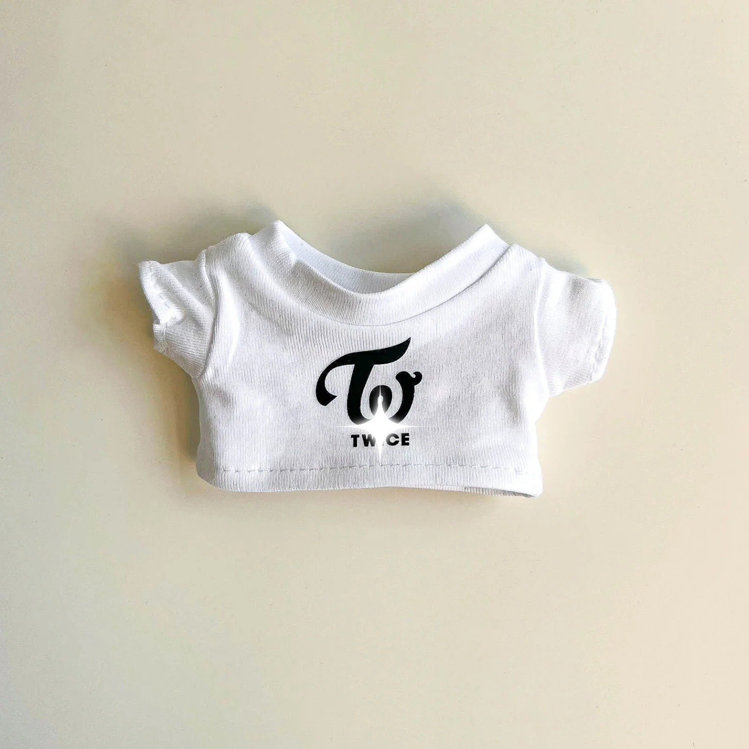 Labubu Pink Signal Idol Logo Tee Outfit (Black & White) — With Mini Fan Lightstick (2 Items) - POPBOXSS