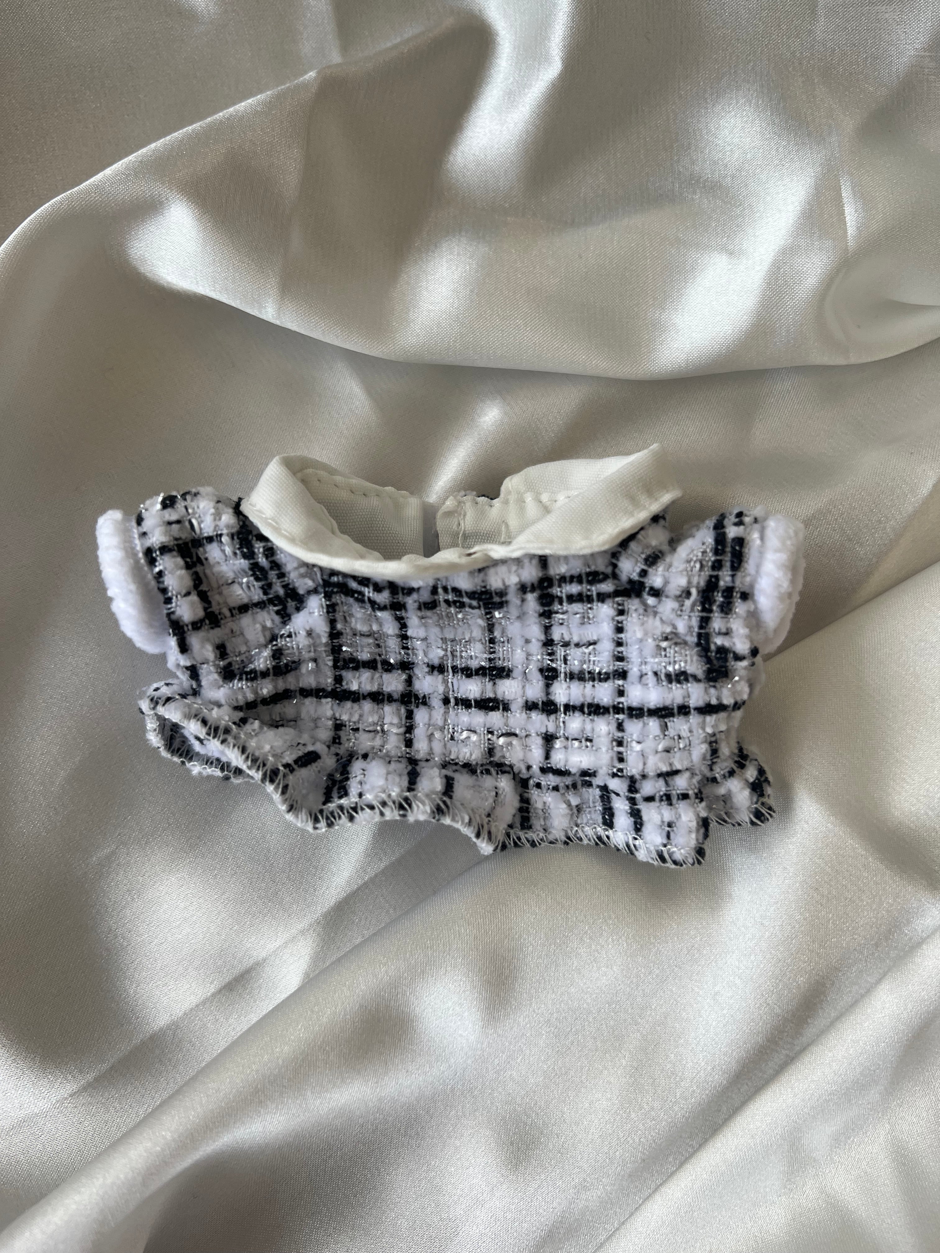 Labubu Designer Tweed Outfit Set - Elegant Black & White with Bow & Brooch - POPBOXSS