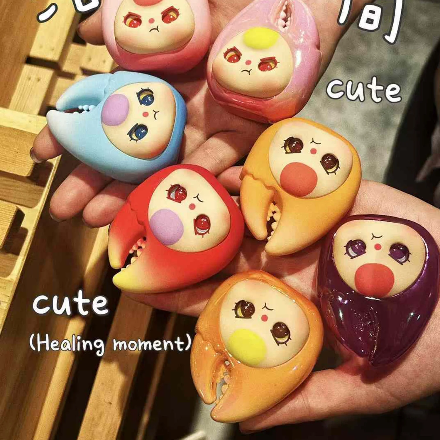 Baby Three Crab Claw Have Money In Hand Mini Series Blind Box - POPBOXSS