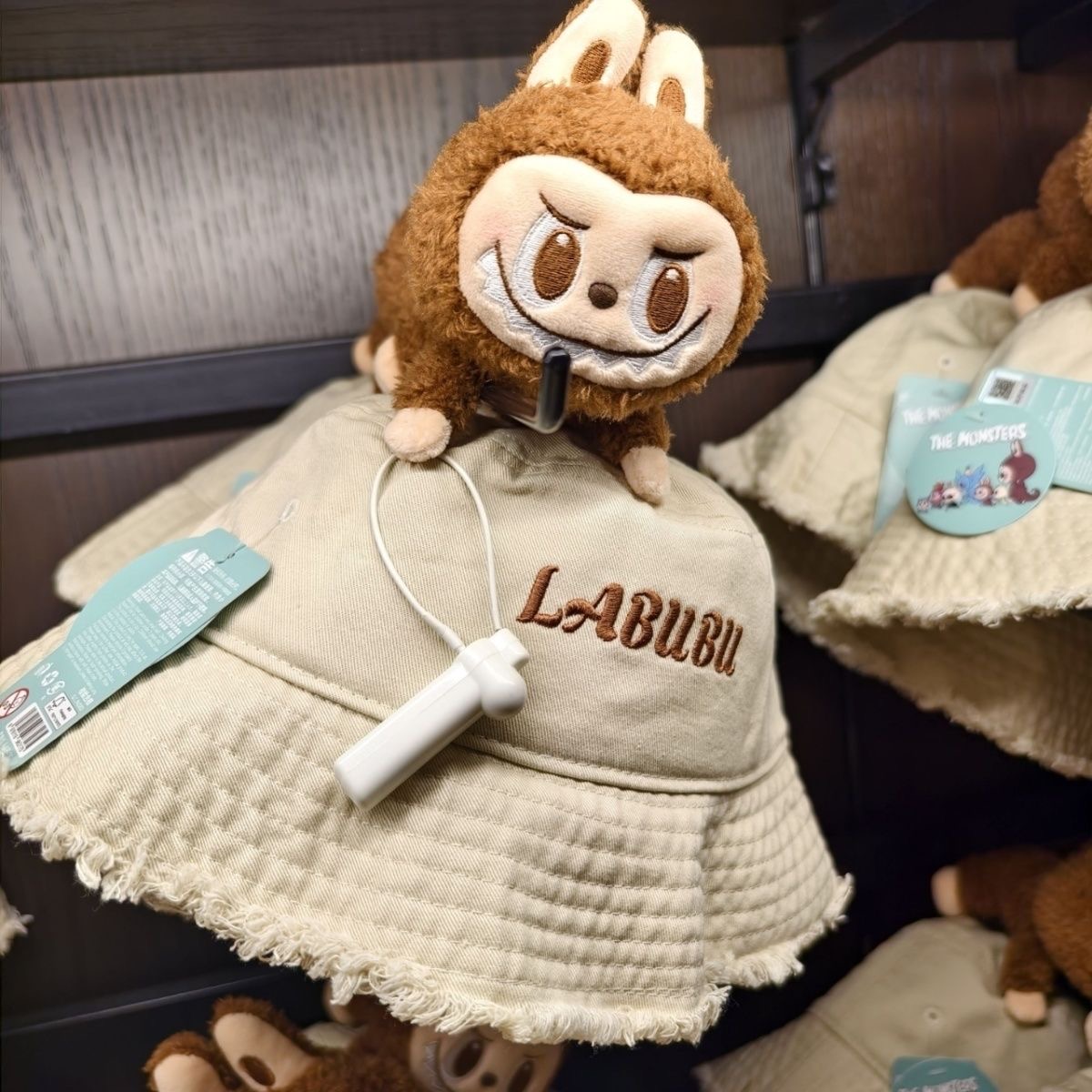 POPMART- POPLAND Limited Labubu Hat - POPBOXSS