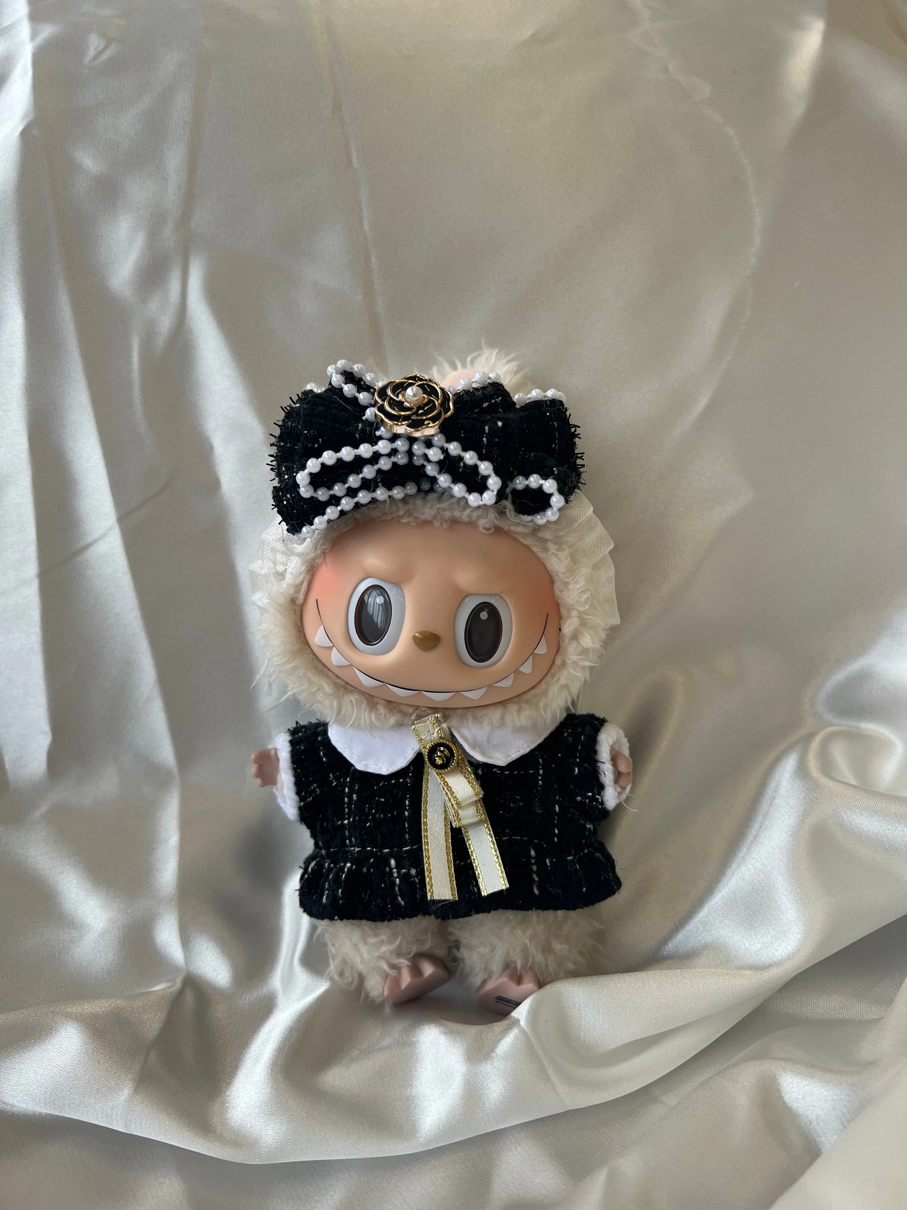 Labubu Tweed Elegance Set - Black Pearl Bow & Gold Brooch Detail - POPBOXSS